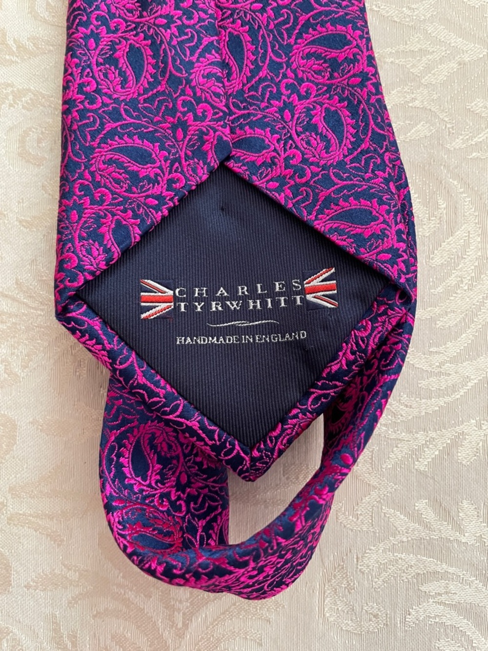 Charles Tyrwhitt Silk Men’s Tie - Picture 3 of 5